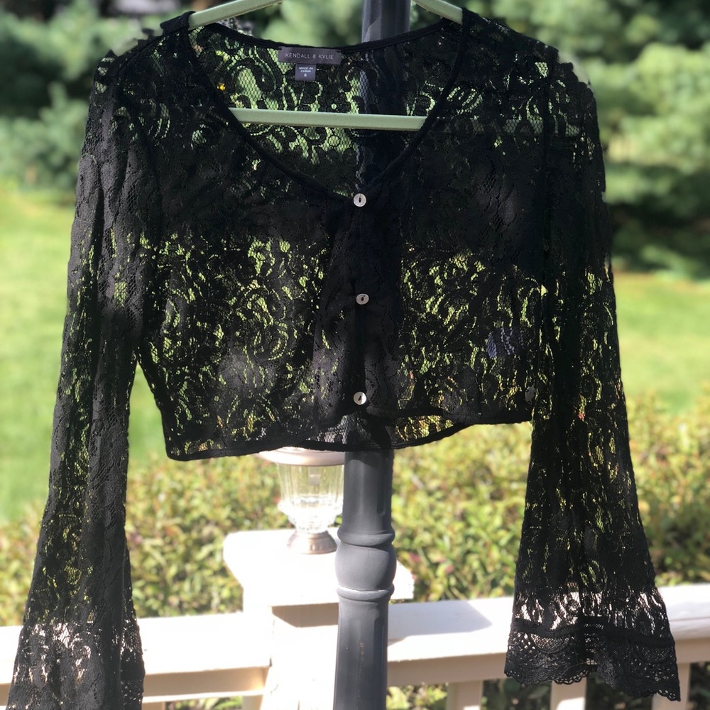 Kendall & Kylie Crop